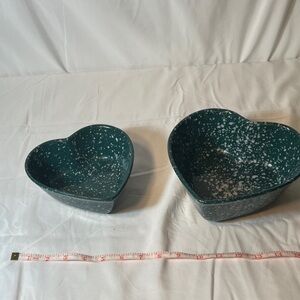 Heart-Shaped Green Speckled Food Storage Bowls